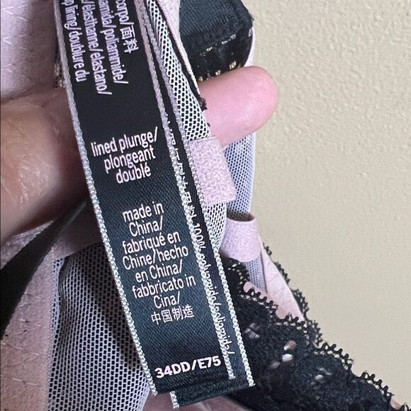 Victoria’s Secret Size 34DD Baby Pink with Black Overlay Lace Lined Plunge Bra - Picture 4 of 5